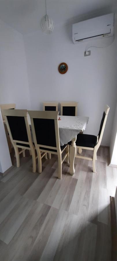 Apartament Clara Permetアパートメント エクステリア 写真